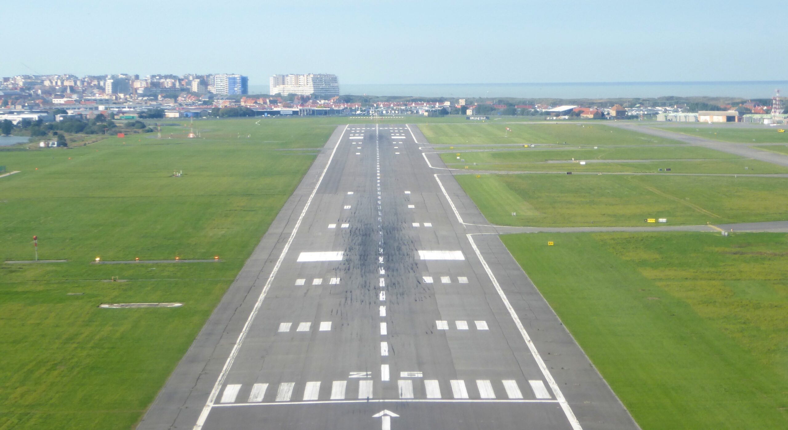 Runway 26 Ostend - YES 3km